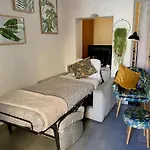 Cozy Flat. Swim 2 Minutes Walk. The Old Mcri1-1