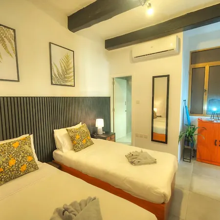 Cozy Flat. Swim 2 Minutes Walk. The Old Mcri1-1 *