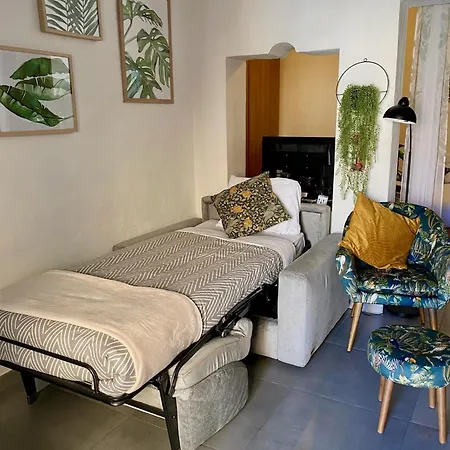 Cozy Flat. Swim 2 Minutes Walk. The Old Mcri1-1