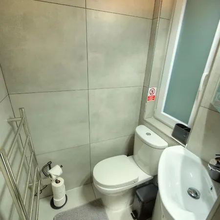 Cozy Flat. Swim 2 Minutes Walk. The Old Mcri1-1 バレッタ
